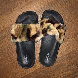 Camouflage fuzzy slides!!